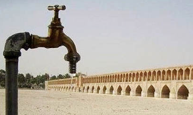 خشکی پل خواجه اصفهان